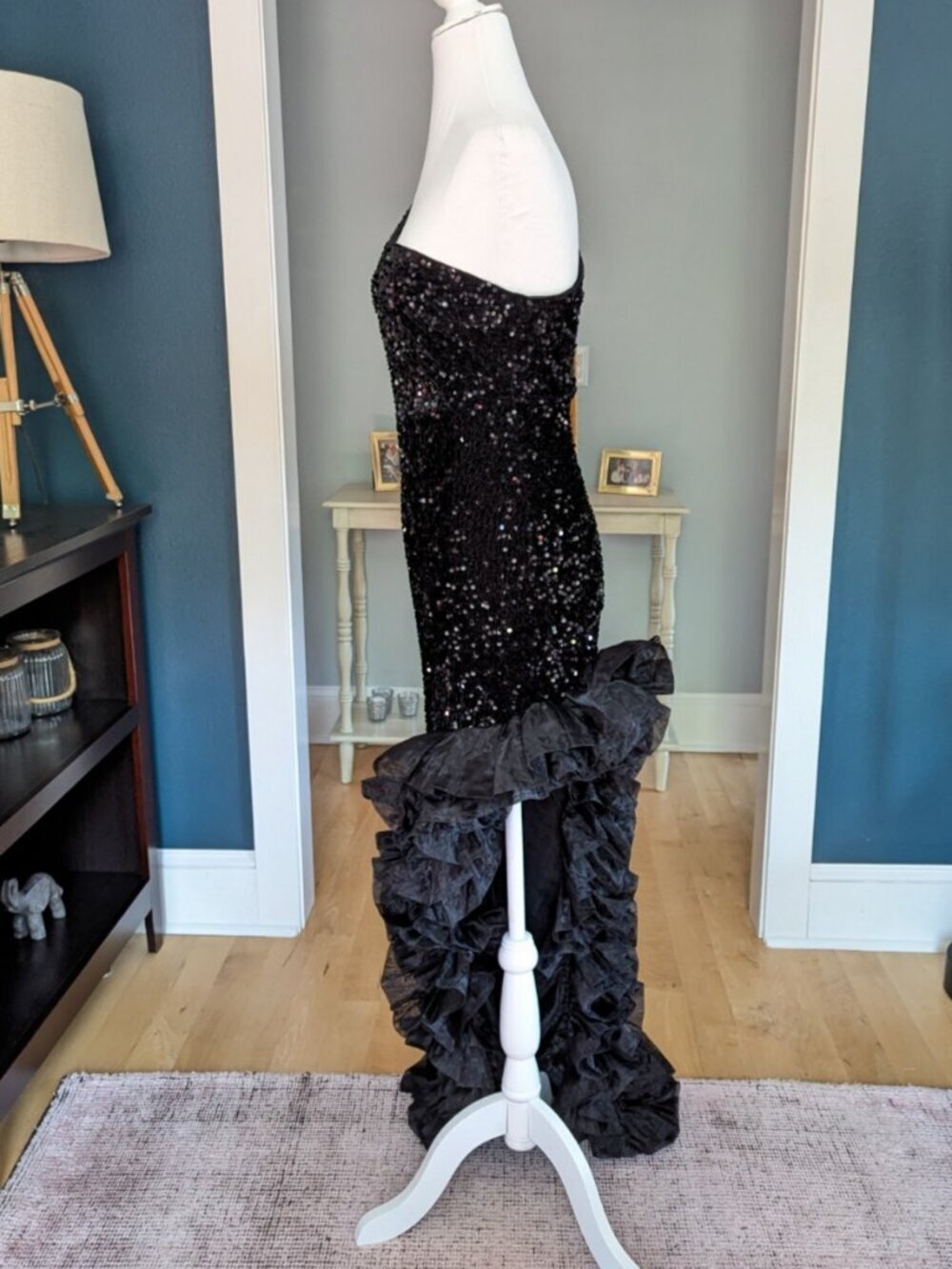 Faeriesty Asymmetrical One Shoulder Long Sleeve Velour Sequin Gown Size Medium - Picture 7 of 16